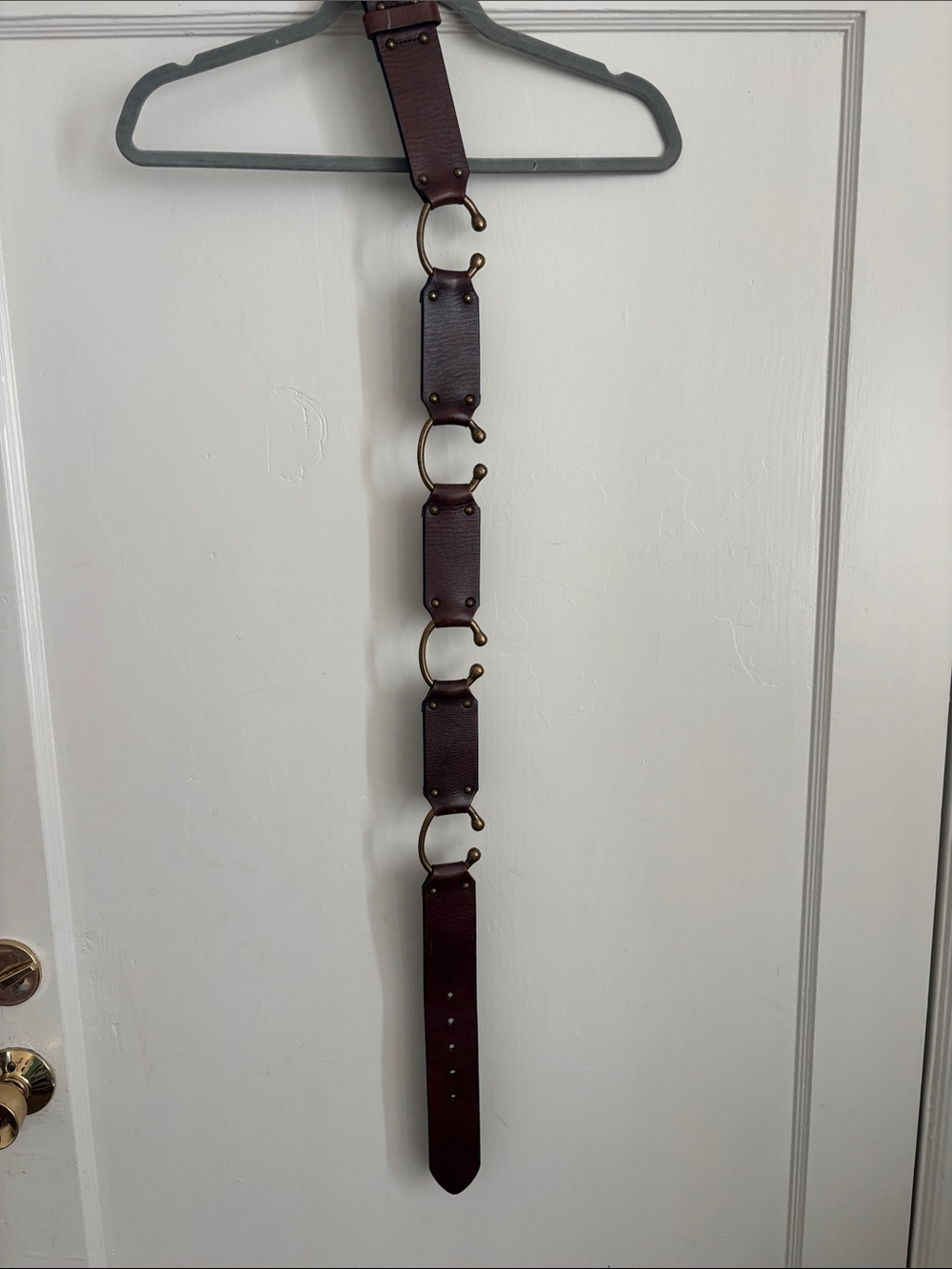 Chunky Brown Leather Ring Link Belt
